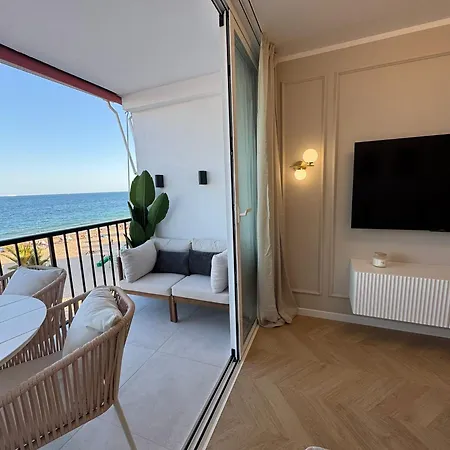 Apartment First Line By Leo Benidorm