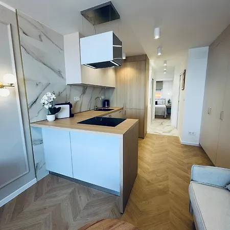 Apartment First Line By Leo Benidorm